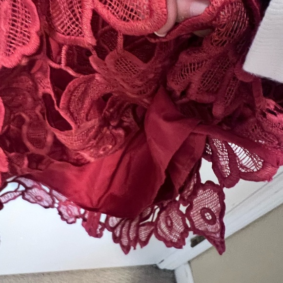 SAYLOR Rust Red Color Lace Dress - Picture 4 of 7